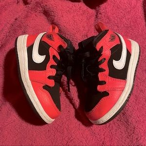 Jordan 1 Mid Infrared 23 toddler shoes size 6c